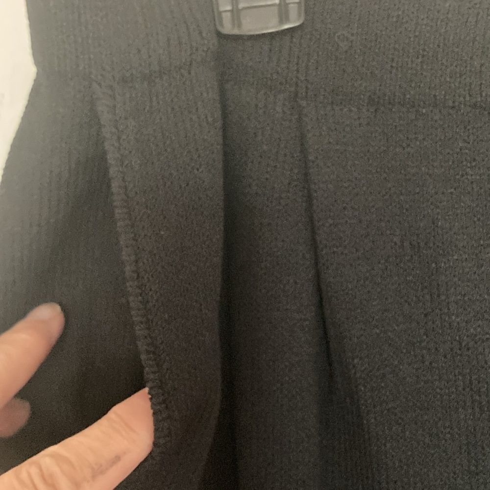 St. John’s Basic Black Pants With Pockets - image 5